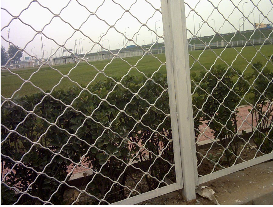 公路隔離柵